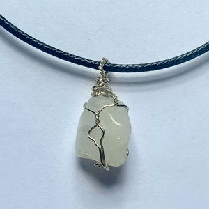 Handcrafted Quartz Necklace - Unique Natural Gemstone - NWT